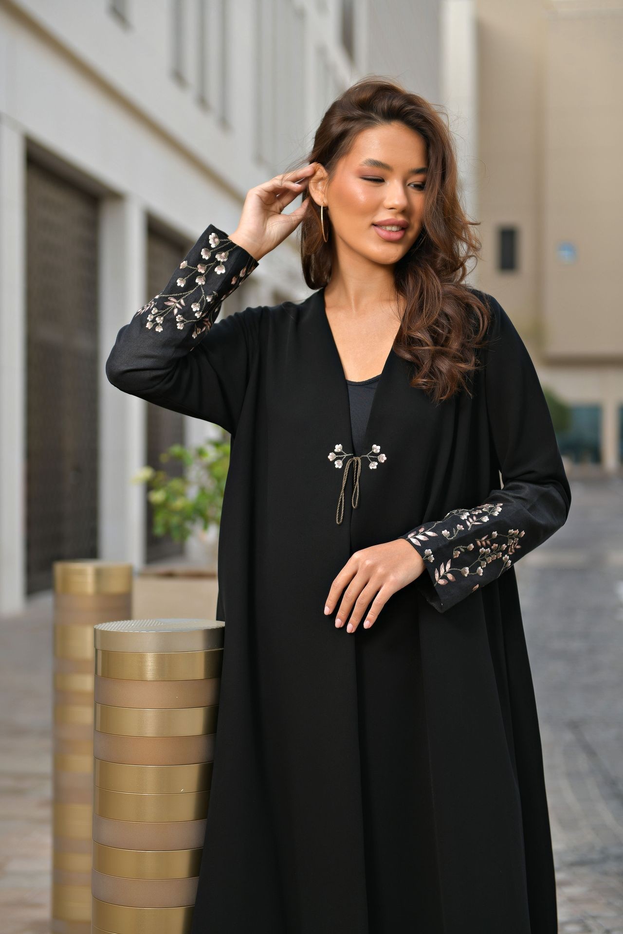 Laseta black embroidered abaya