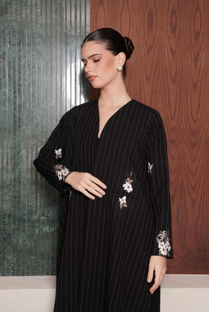 651 (Black)
