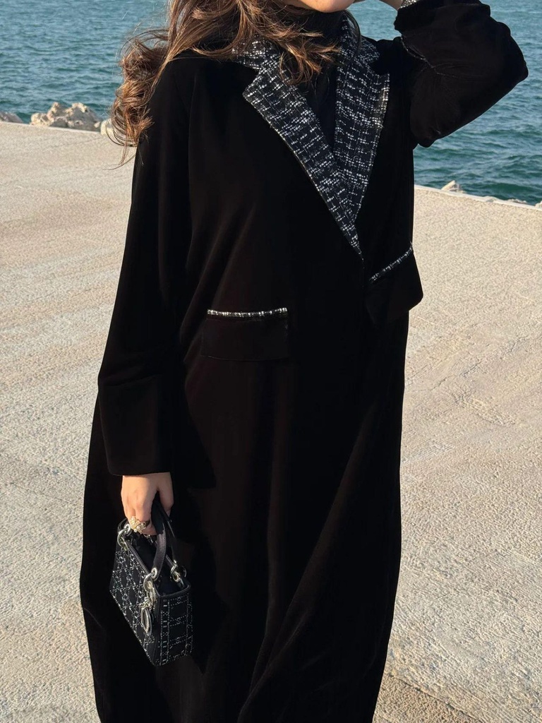 590 (أسود)